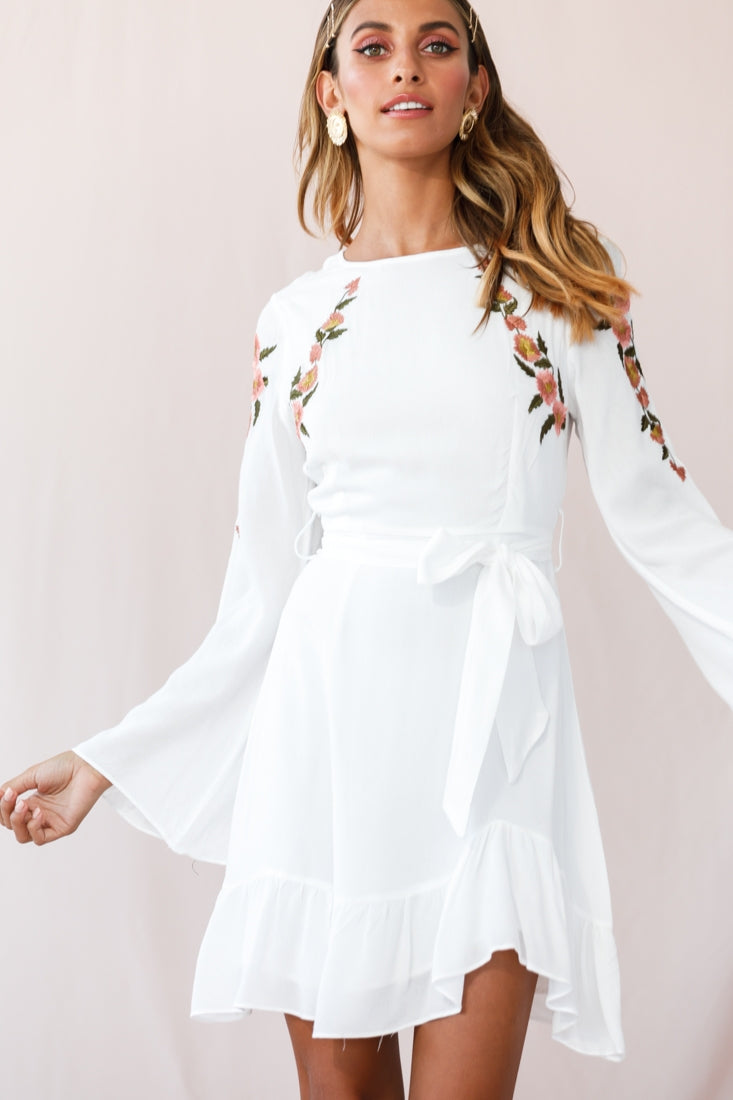 Yara Floral Embellished Fit and Flare Dress White– Selfie Leslie