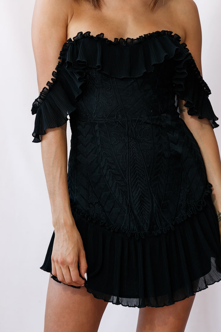 Dreamy Off-Shoulder Mini Dress Black by Selfie Leslie