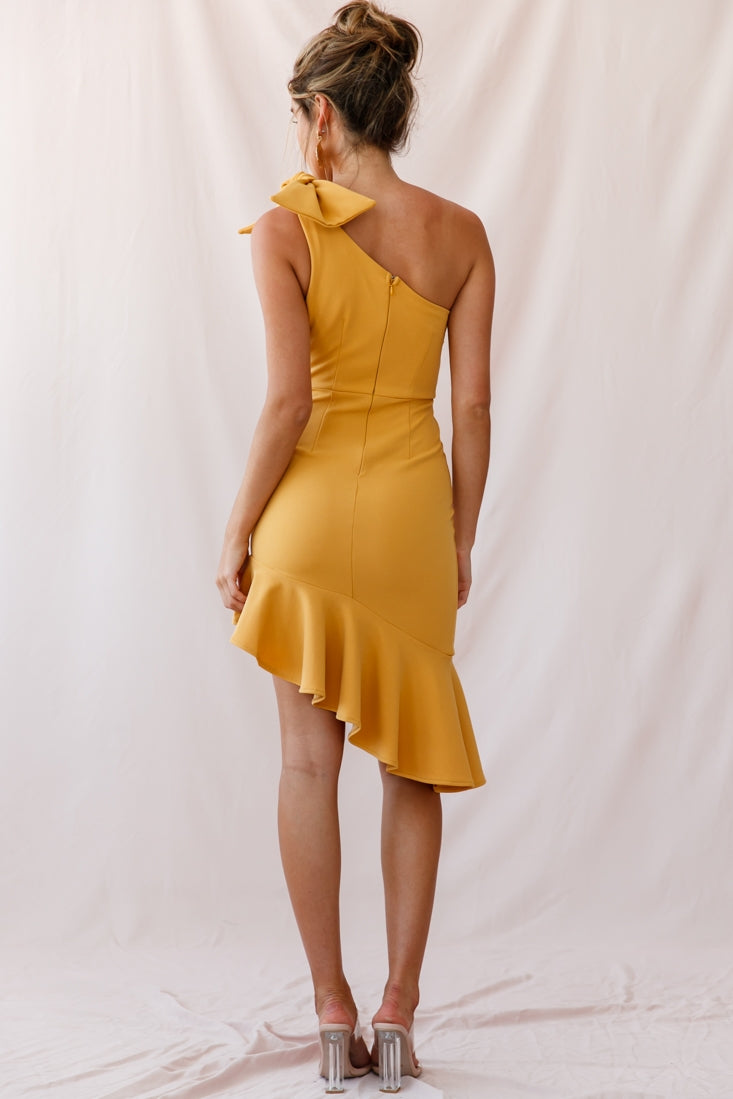 Tiffany One-Shoulder Bow Dress Mustard by Selfie Leslie