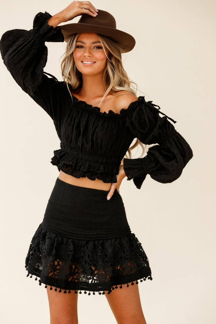 Taryn Bardot Top Black by Selfie Leslie